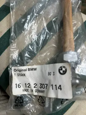 16122307114 Bmw Oem Airhead 70-95 O.e.m. Petcock Right Pn 16 12 2 307 114. Brand New 16122307114 Bmw Oem Airhead 70-95 O.e.m. Petcock Right Pn 16 12 2 307 114. Brand New