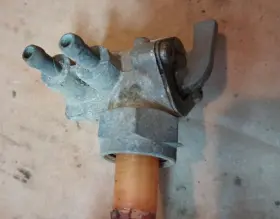 16950-375-005 Honda 1975-1976 Cb500t Twin Gas Tank Petcock Valve On Off Shutoff Tap Petrol #2