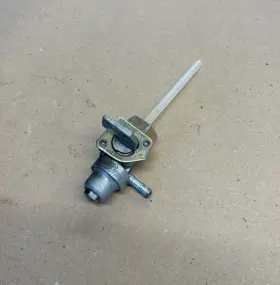 16950-ken-b11 Honda 96-15 Rebel 250 Cmx250 Fuel Gas Petrol Petcock Tap On Off Valve Oem #0164