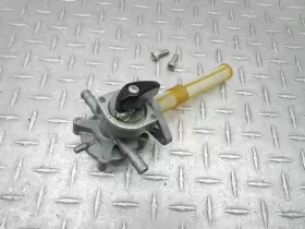 16950-mbb-640 Honda 1998 97-00 Cbr1100xx 1100 Blackbird Oem Fuel Gas Petrol Petcock Tap Valve #3