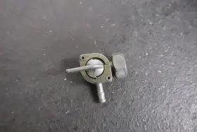 16950-mk3-015 Honda 1985 1986 Vf700c Magna Fuel Gas Tank Petcock Shut Off Valve Tap