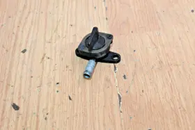 16950-ml8-601 Honda 1987 Gl1200 Interstate Petcock / Fuel Valve