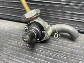 6757-8696 Honda 1994 Magna 750 Vf750 Fuel Valve Petcock Oem #10924 #2