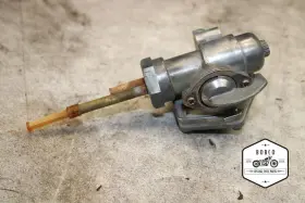 E6-7077uw Kawasaki 51023-048 1971 F7 Enduro Gas Tank Fuel Petcock Shut Off Valve