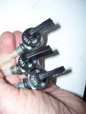 Dom83080cp Motoguzzino Ducati Bevel Benelli Guzzi Fuel Valve 16mm Petcocks 3 Ber