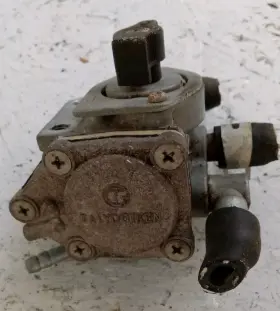 44300-01d41 Suzuki 2004-2009 Gs500f Fuel Petcock Gas Petrol Valve Tap Oem Read Description #3