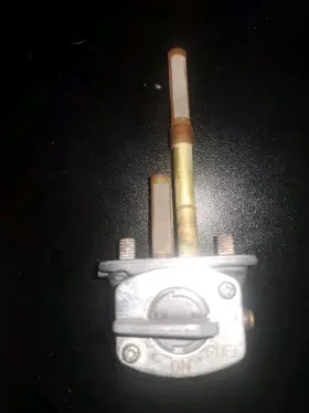 44300-05d00 Suzuki 89-98 Rmx250 Oem Fuel Petcock