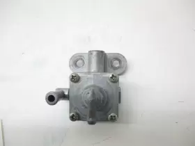 44300-33e02 Suzuki 00 Gsxr 600 Fuel Petcock 1996-2000 #3