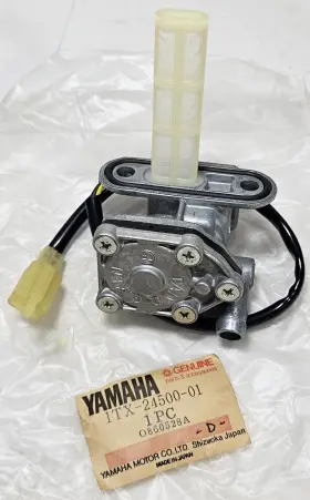 1tx-24500-01-00 Yamaha 1 New 1986-1987 Genuine Fj1200 Gas Fuel Petcock Fj 1200 Oem 1tx-24500-01