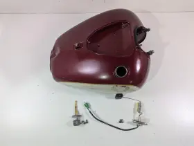 4wm-y2410-31 Yamaha 1999 Xv1600 Road Star Fuel Gas Tank Petcock And Sender -dent