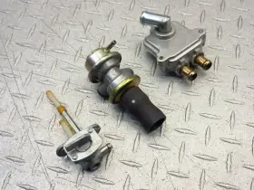 5bn-14840-00 Yamaha 2001 98-03 Vstar 650 Xvs650 Classic Gas Fuel Petcock Valve Air Sensor Lot